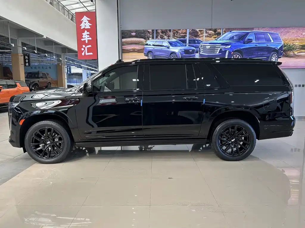 Cadillac Escalade — миниатюра 8