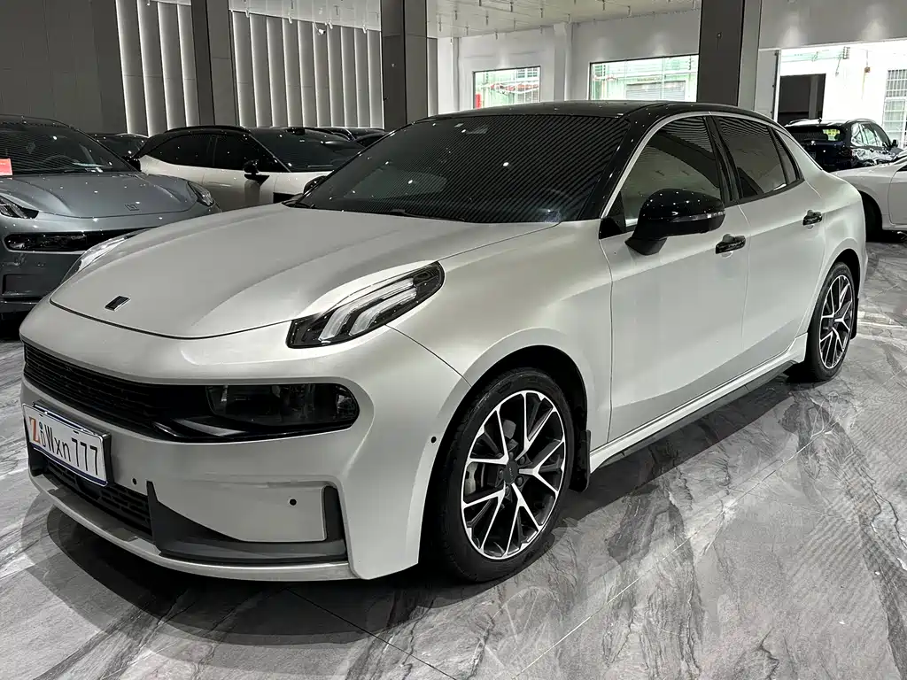 Lynk & Co 03 2021