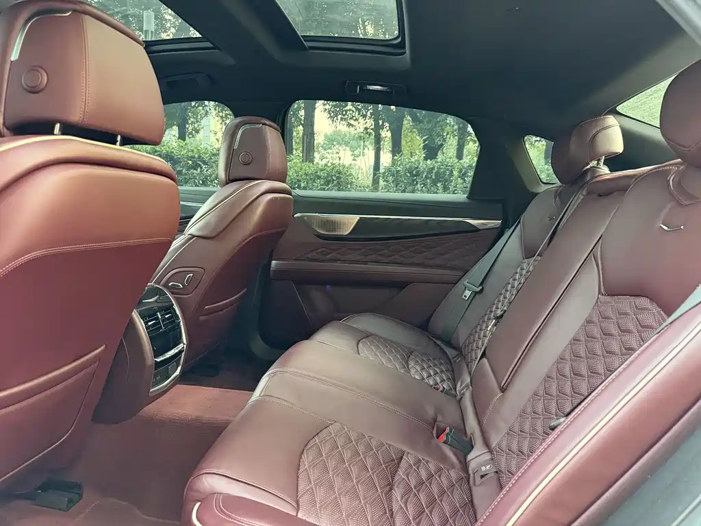 Cadillac CT6 — миниатюра 6