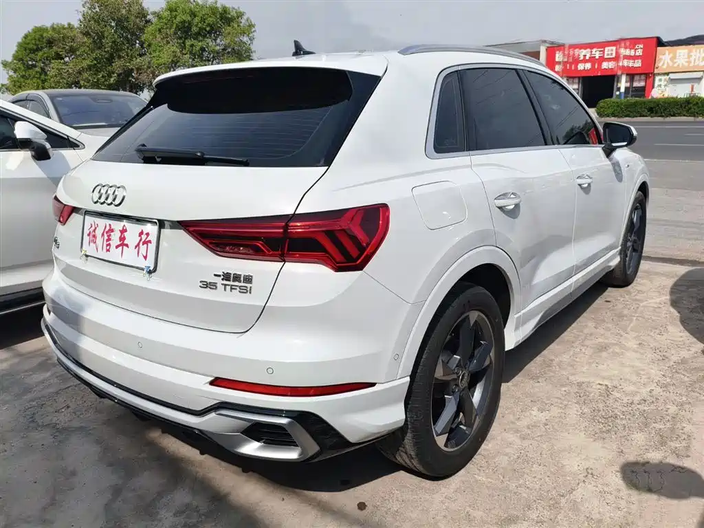 Audi Q3 2024 35 TFSI Fashion