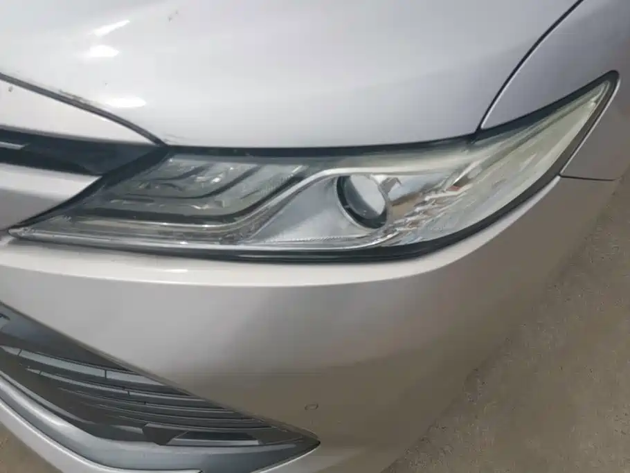 Toyota Camry — миниатюра 5