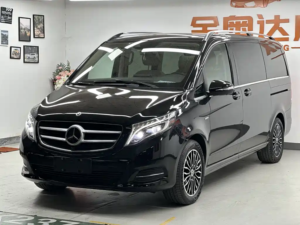 MERCEDES-BENZ V CLASS
