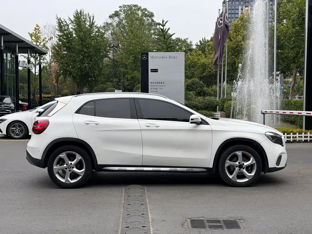 Mercedes-Benz GLA — миниатюра 4