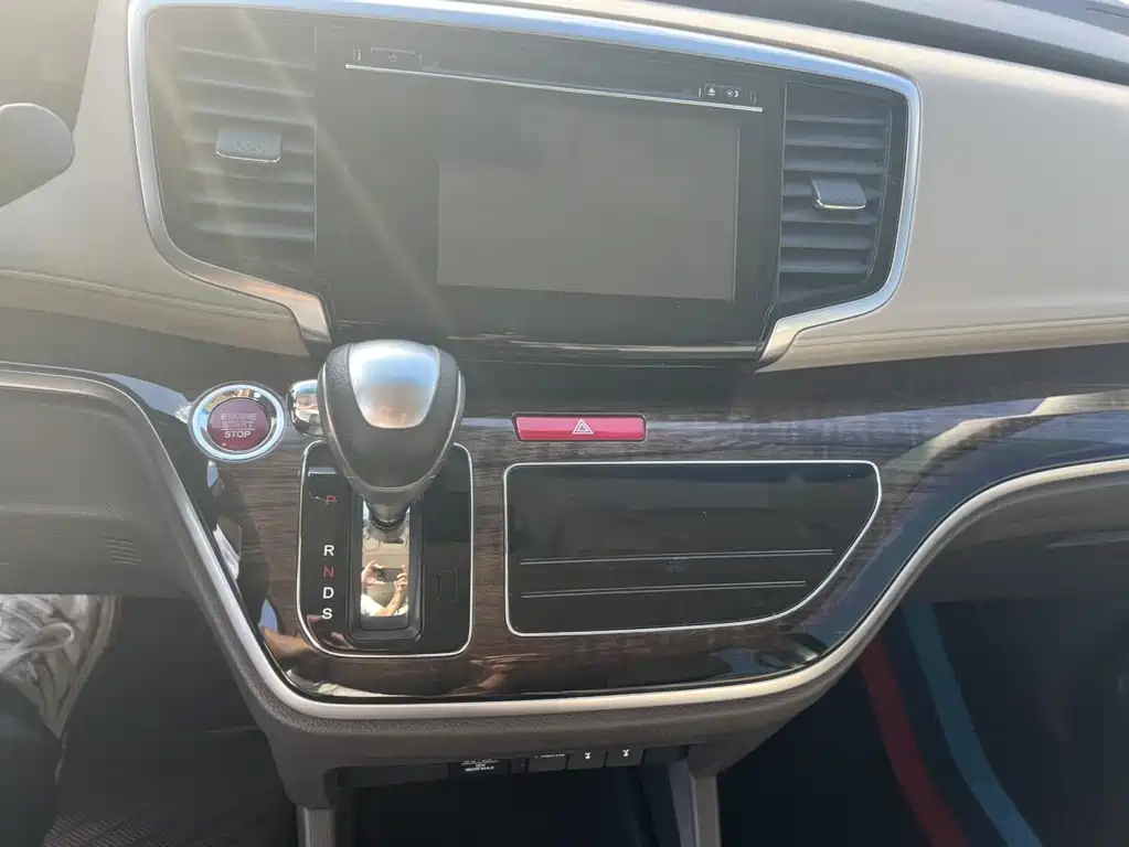 Honda Odyssey — миниатюра 8