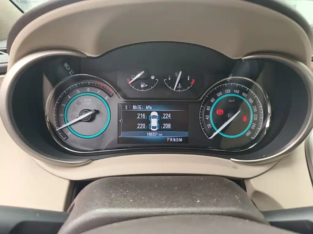 Buick LaCrosse — миниатюра 16
