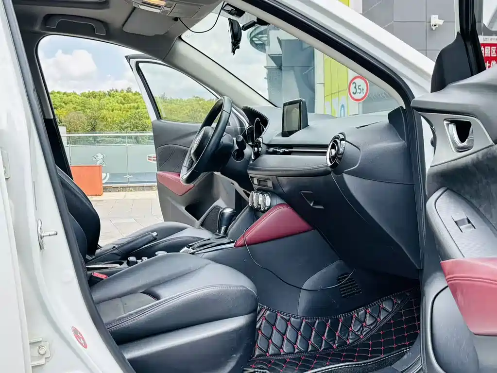 Mazda CX-3 — миниатюра 11