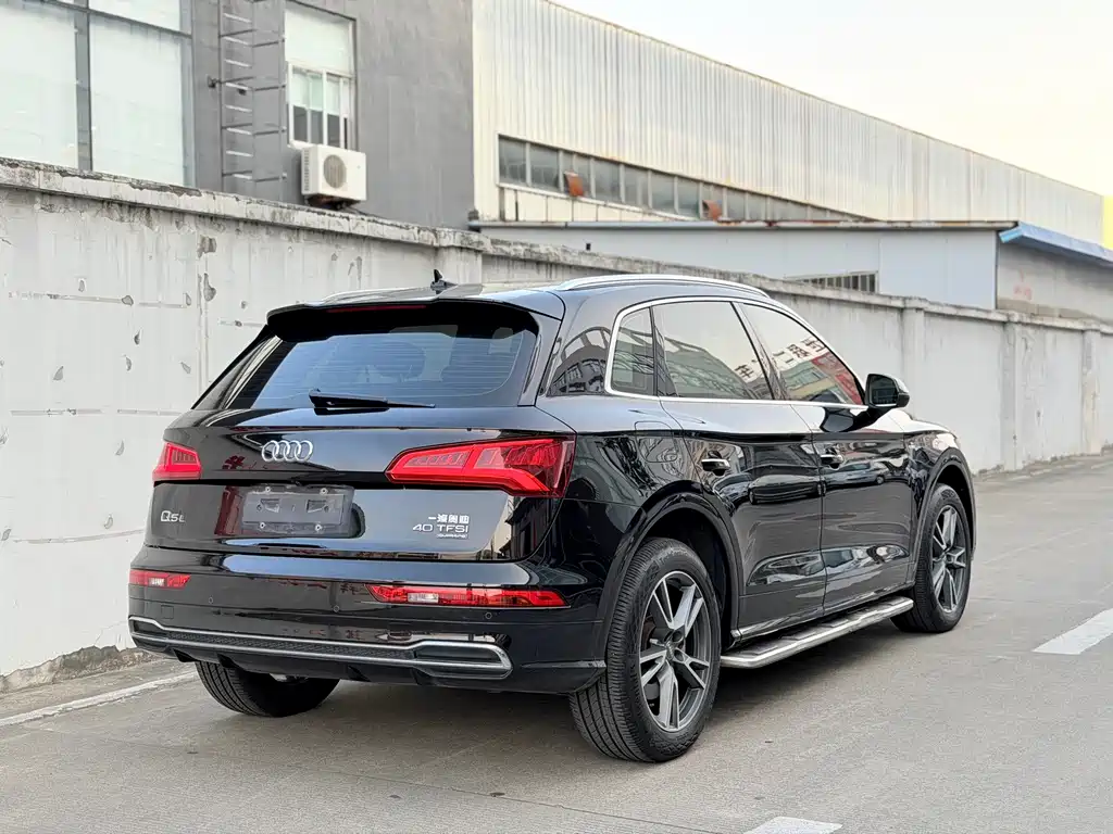 Audi Q5L — миниатюра 9