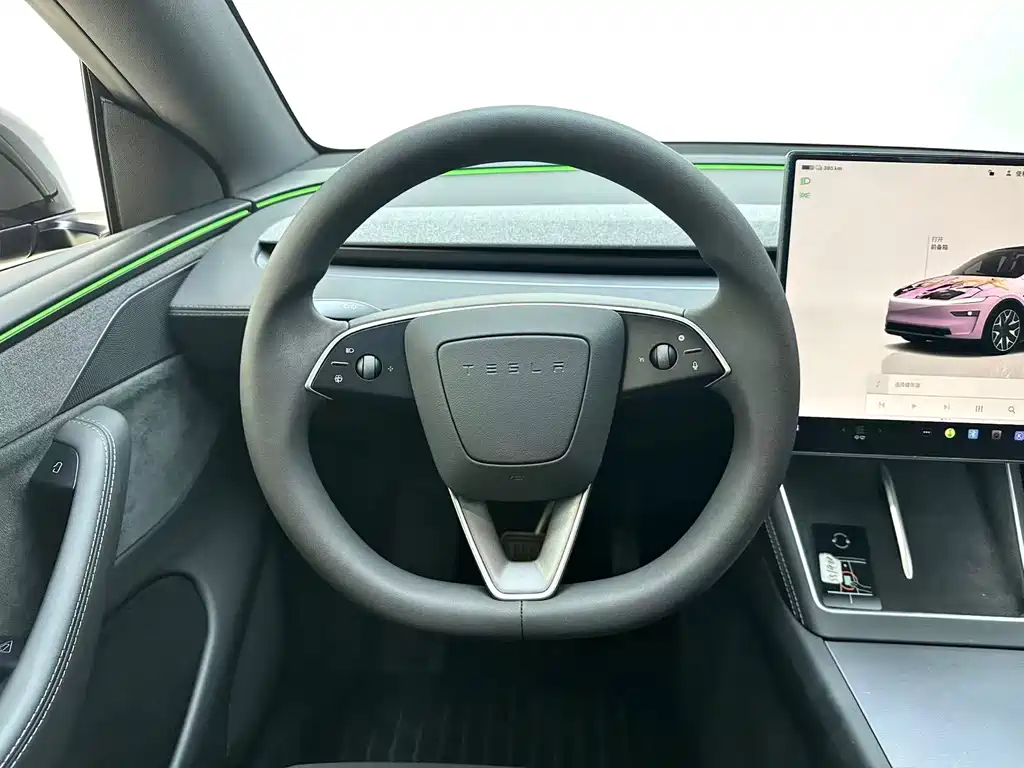 Tesla Model Y L — фотографии объявления, Фото 15