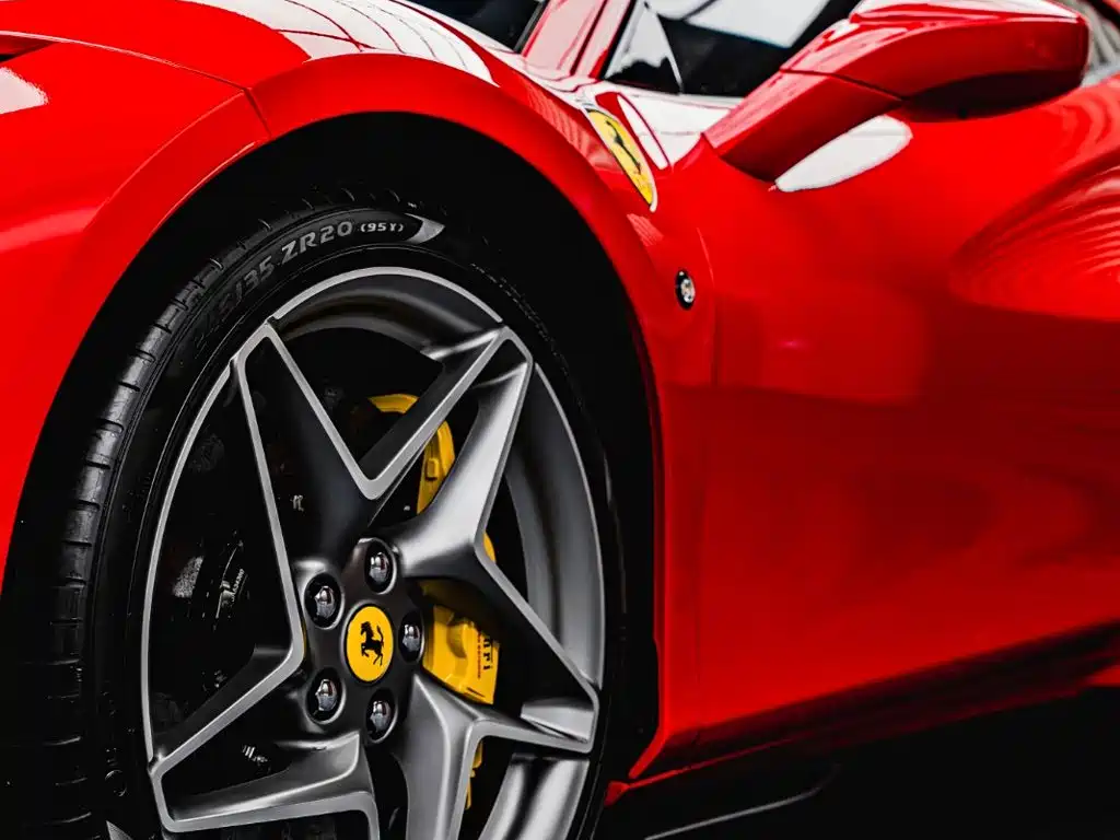 Ferrari F8 — миниатюра 5
