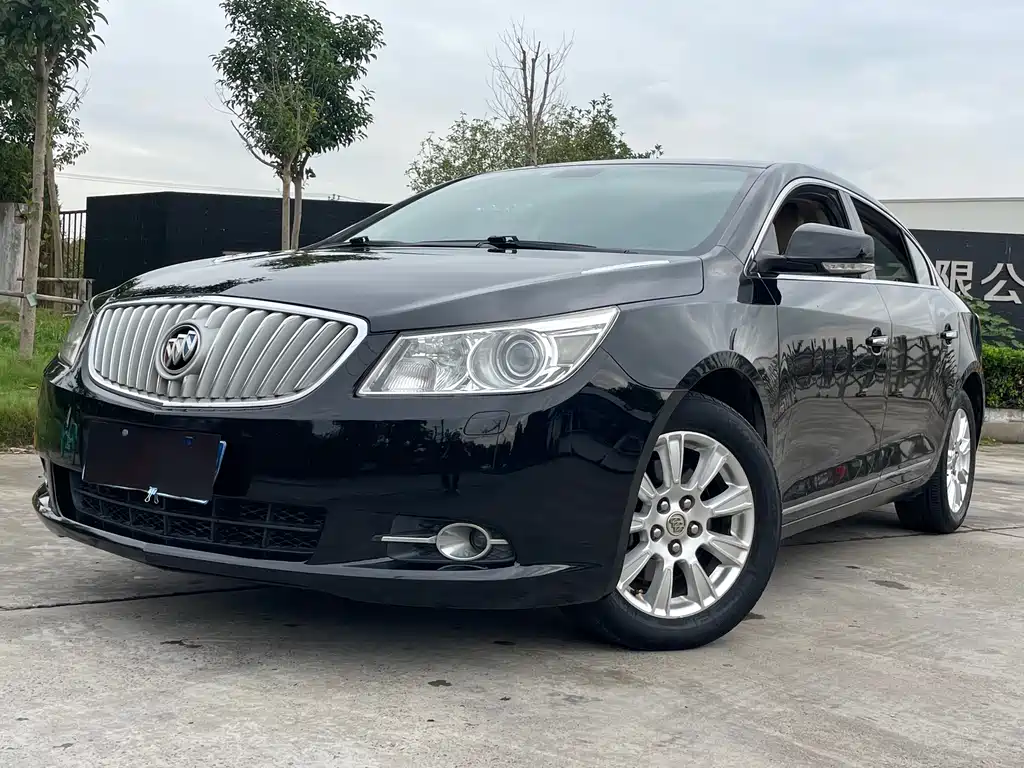 Buick LaCrosse 2011