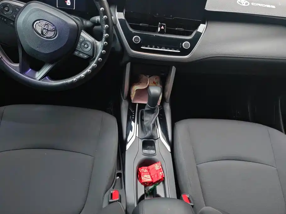 Toyota Corolla Cross — миниатюра 16