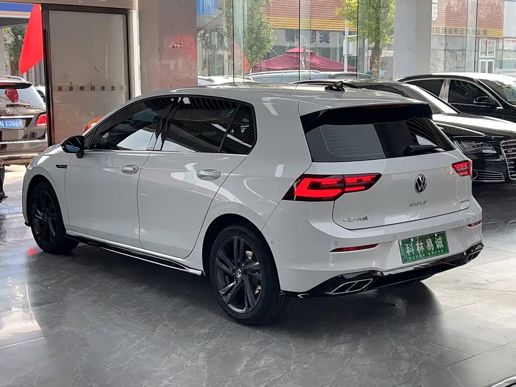 Volkswagen Golf — миниатюра 6