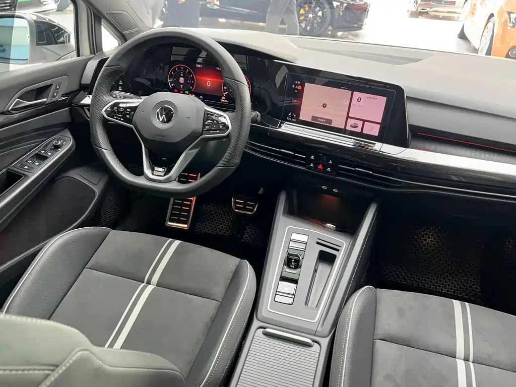 Volkswagen Golf — миниатюра 20
