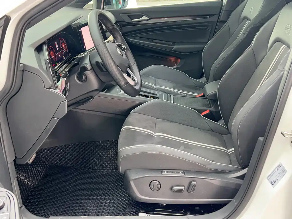 Volkswagen Golf — миниатюра 12