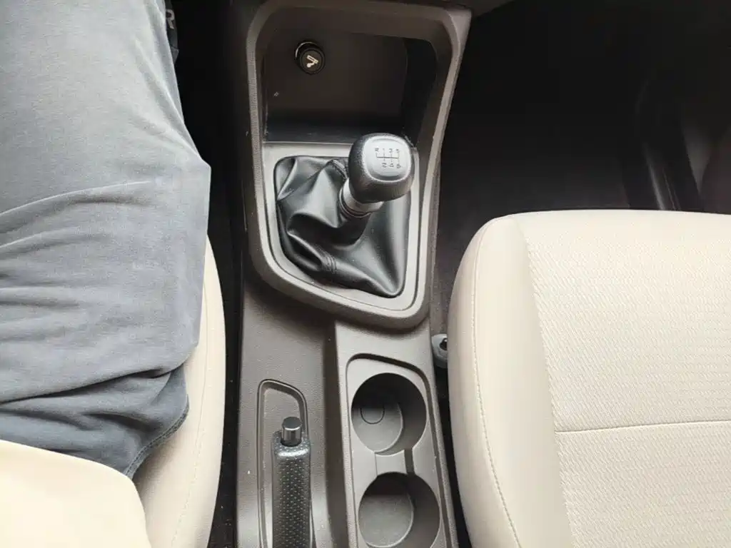 Wuling Hongguang V — миниатюра 14