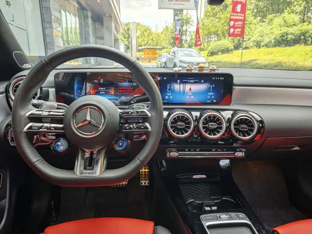 Mercedes-Benz CLA AMG — миниатюра 6