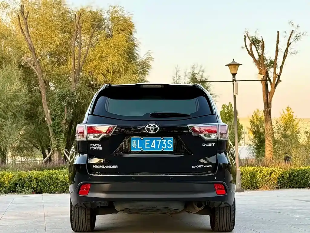 Toyota Highlander — миниатюра 8