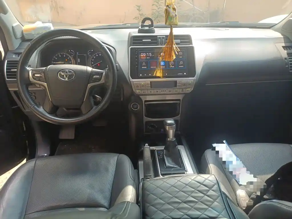 Toyota Prado — миниатюра 10