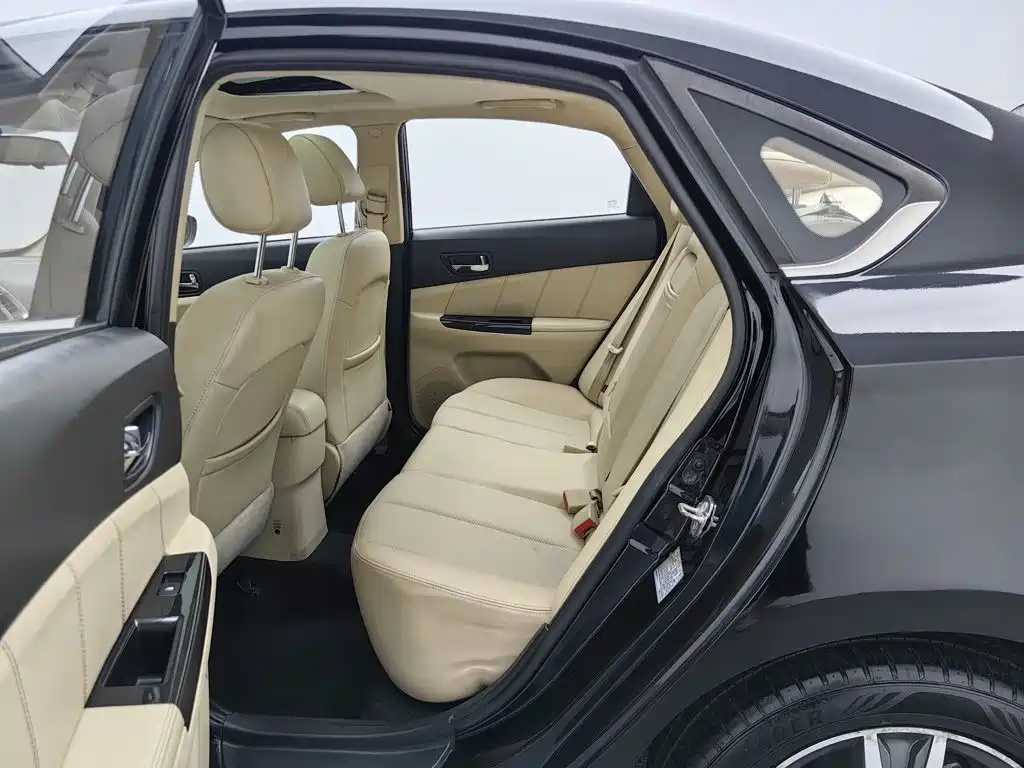 Changan Eado — миниатюра 15