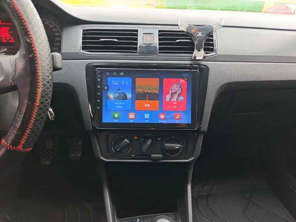 Volkswagen Santana — миниатюра 13