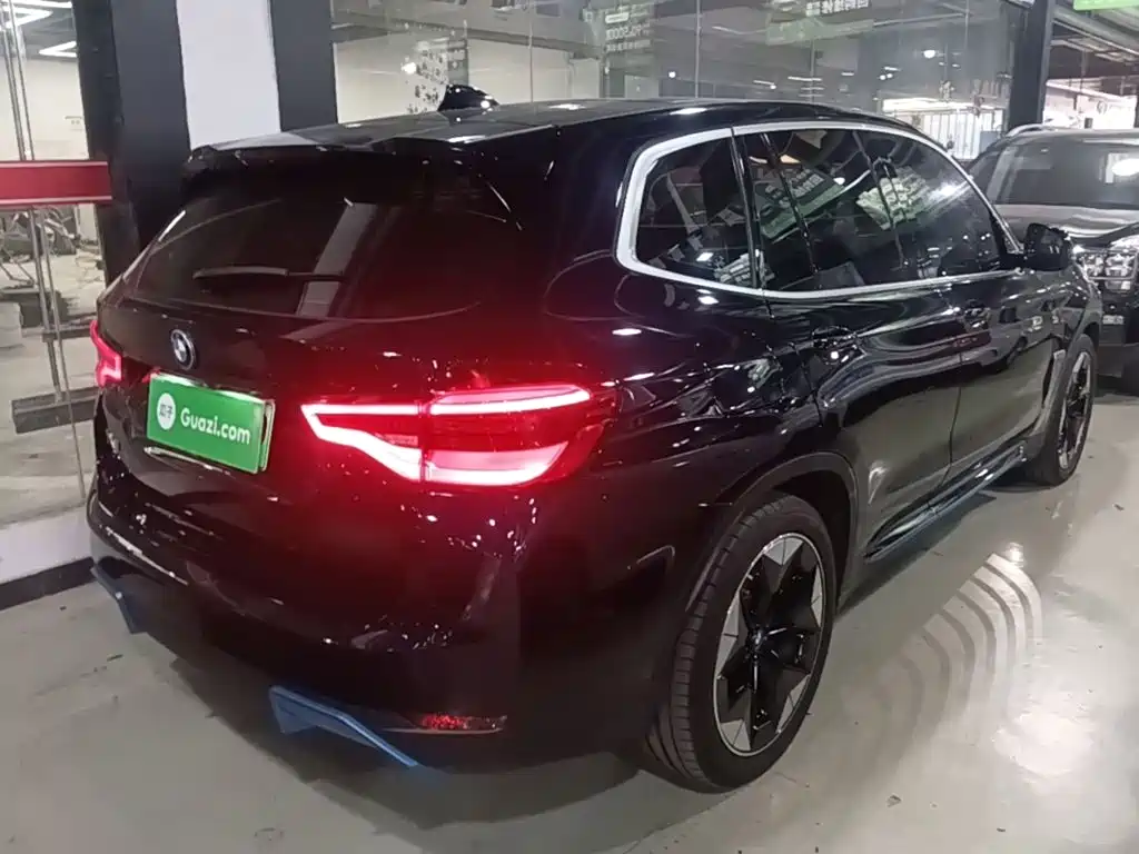 BMW iX3 — миниатюра 7