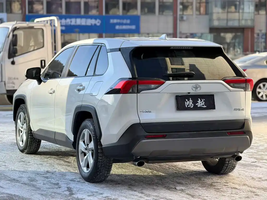TOYOTA RAV4 RONGFANG