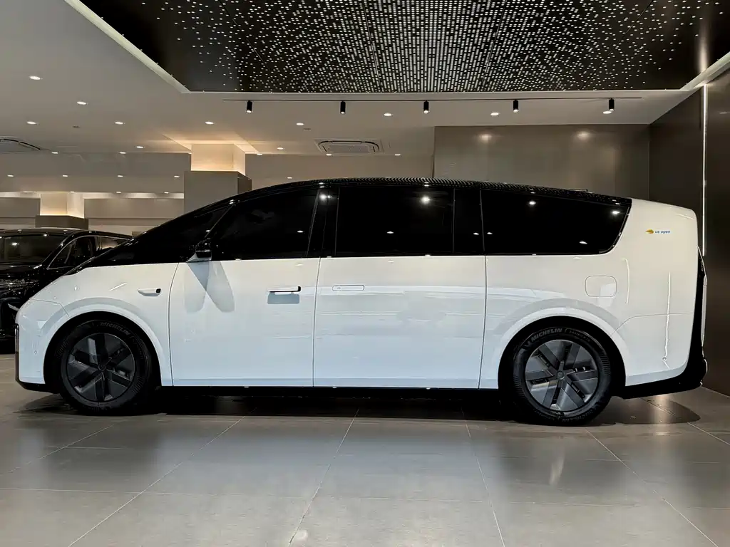 Li Auto Li MEGA — миниатюра 4