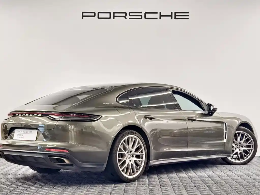 Porsche Panamera — миниатюра 7