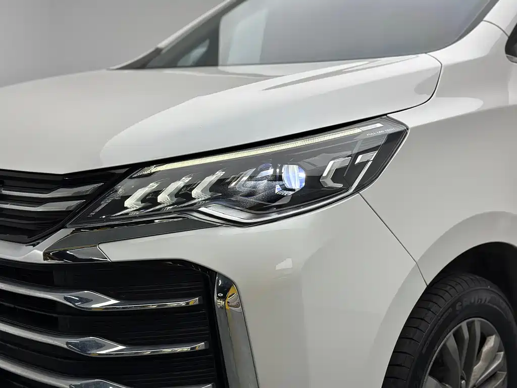 SAIC MAXUS CHASE G50