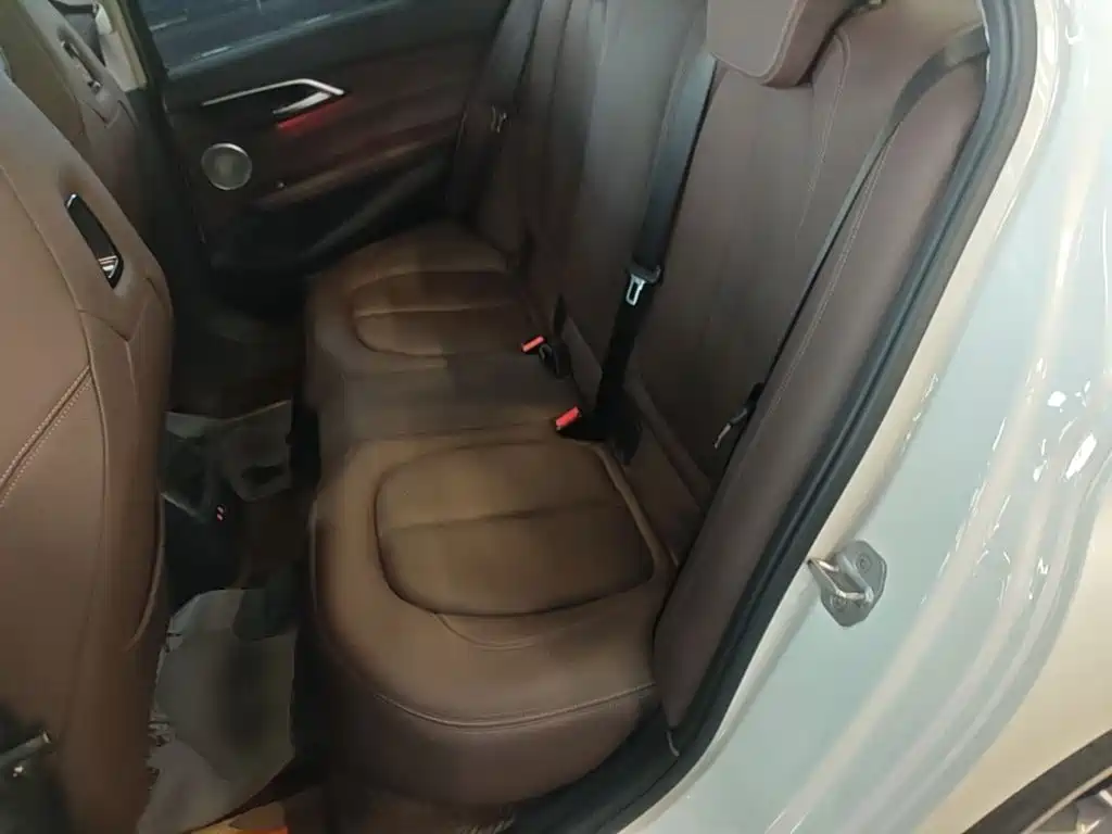 BMW 1 Series — миниатюра 17