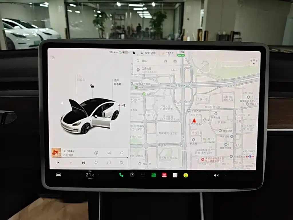 Tesla Model 3 — миниатюра 13