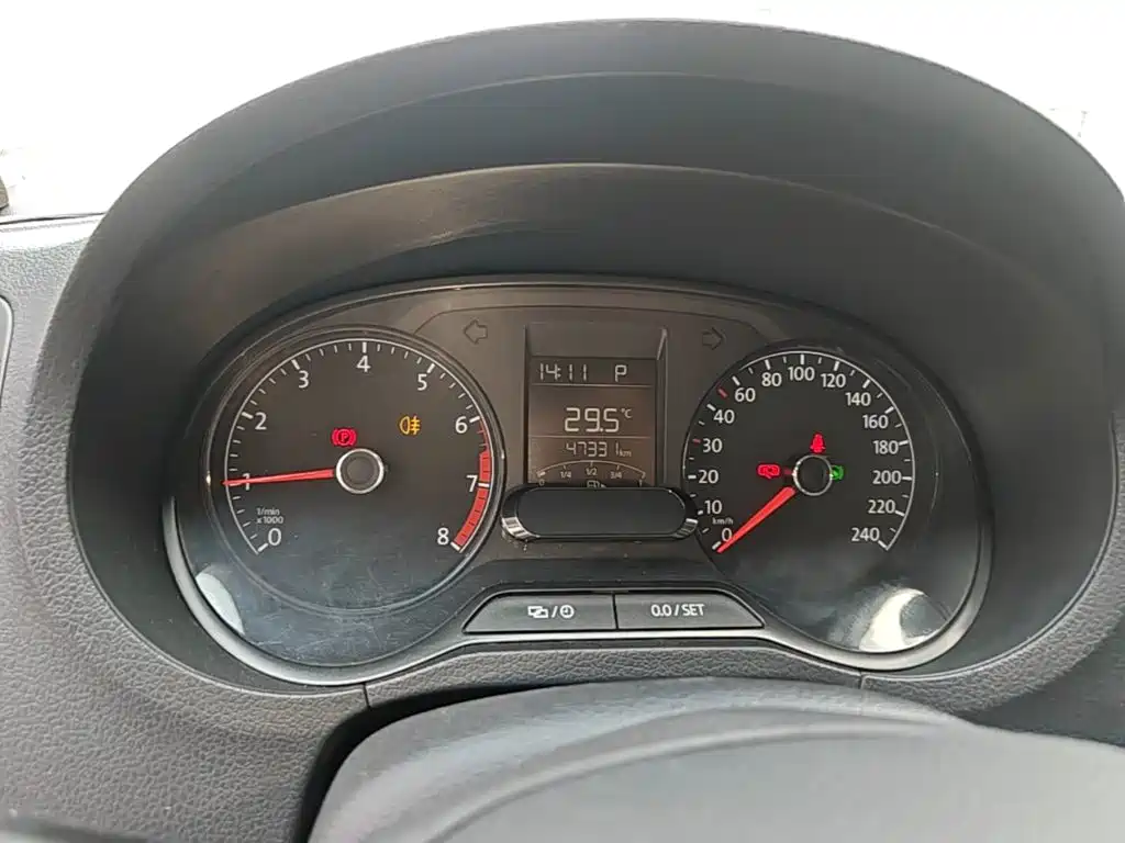 Volkswagen Polo — миниатюра 12