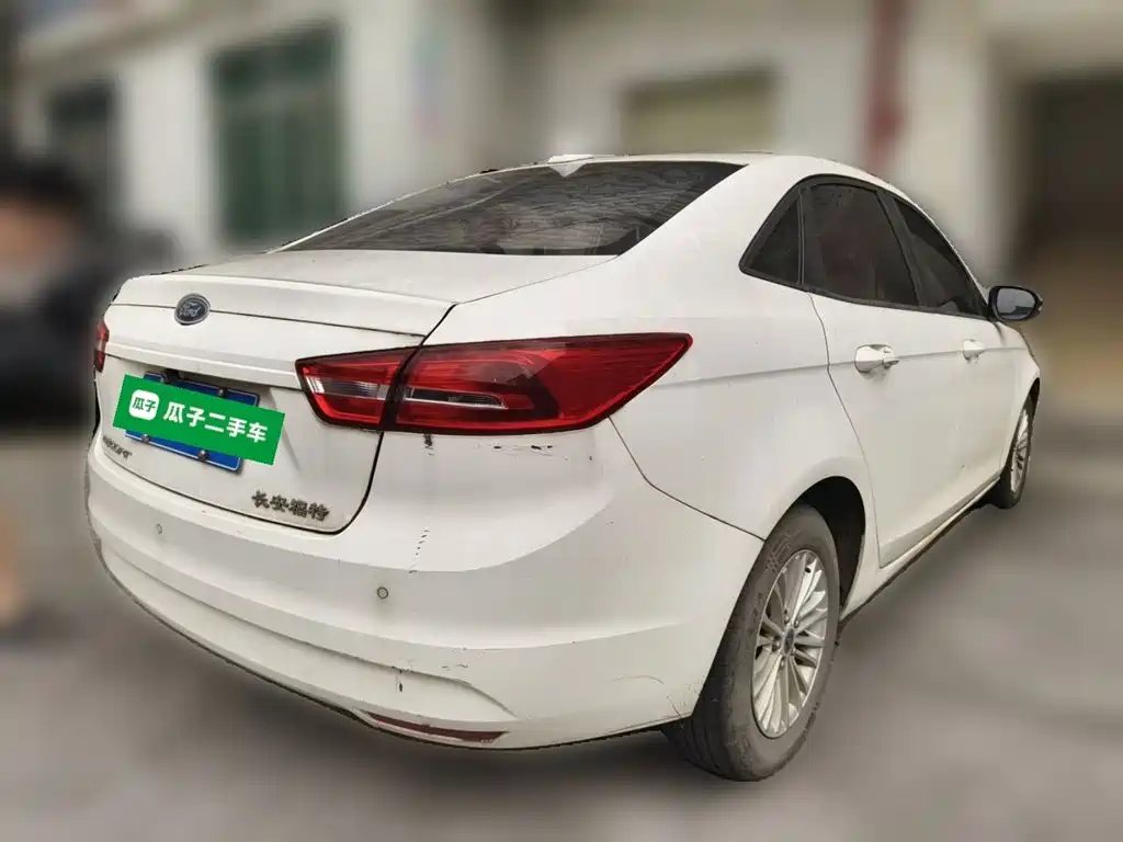 Ford Escort — миниатюра 4