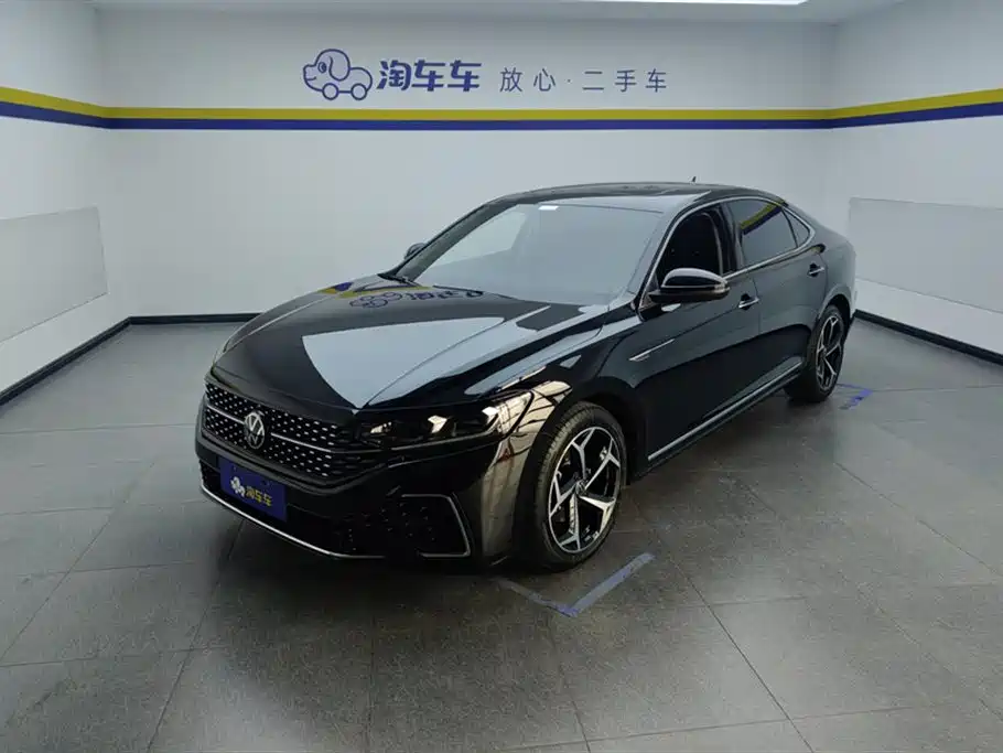 Volkswagen Passat 2023