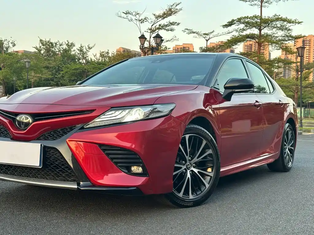 Toyota Camry — миниатюра 16