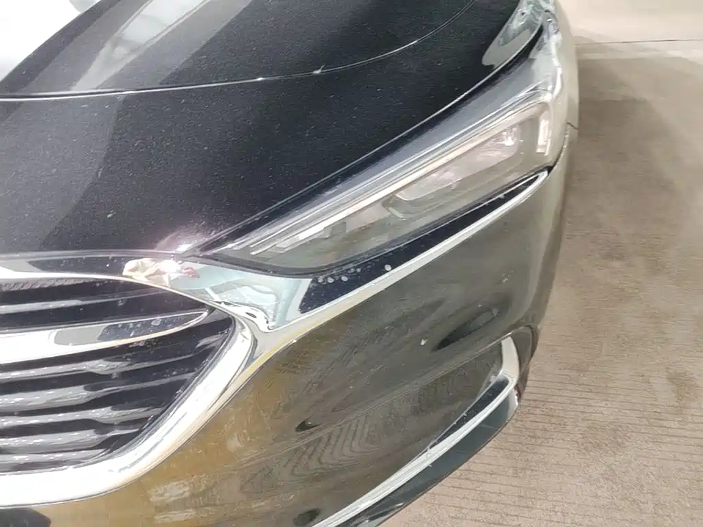 Buick LaCrosse — миниатюра 24