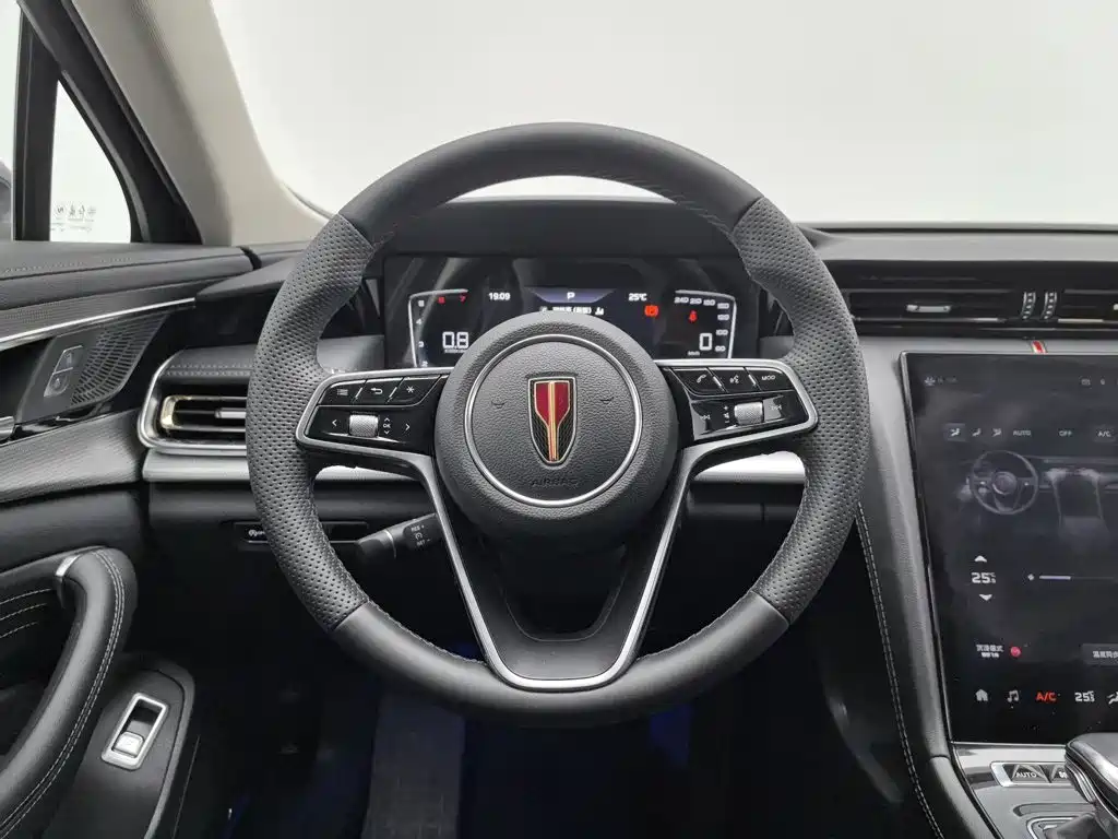Hongqi Hongqi H5 — миниатюра 11
