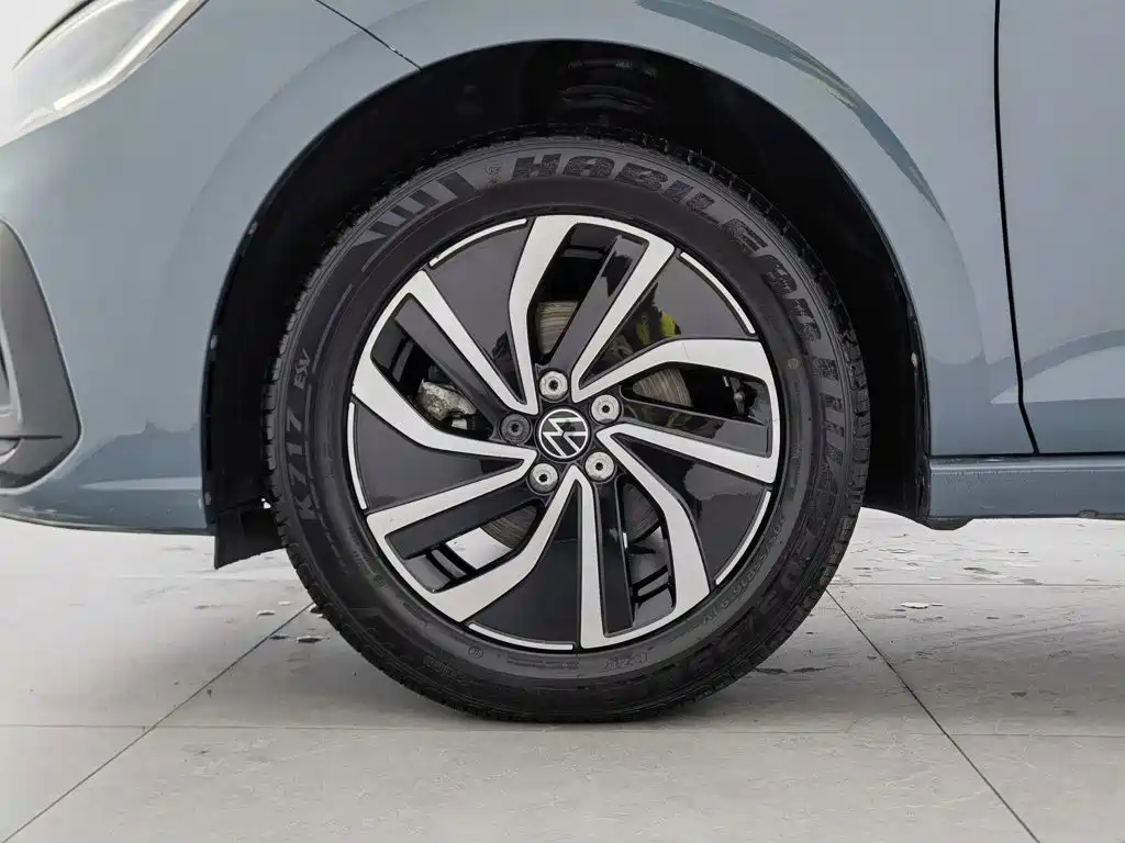 Volkswagen Lavida — миниатюра 17