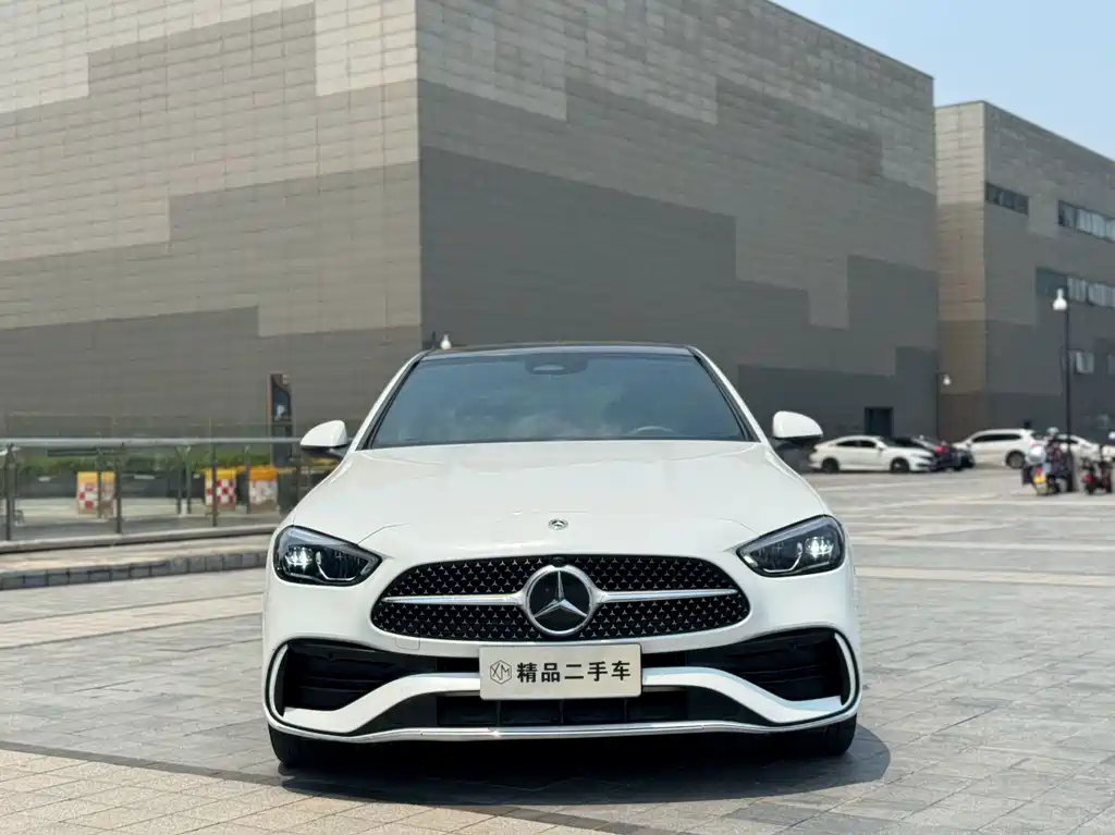 Mercedes-Benz C-Class — миниатюра 2