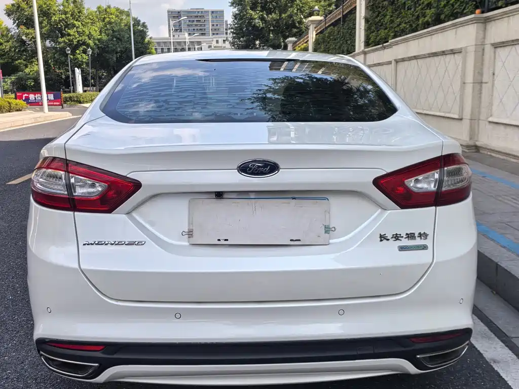 Ford Mondeo — миниатюра 4