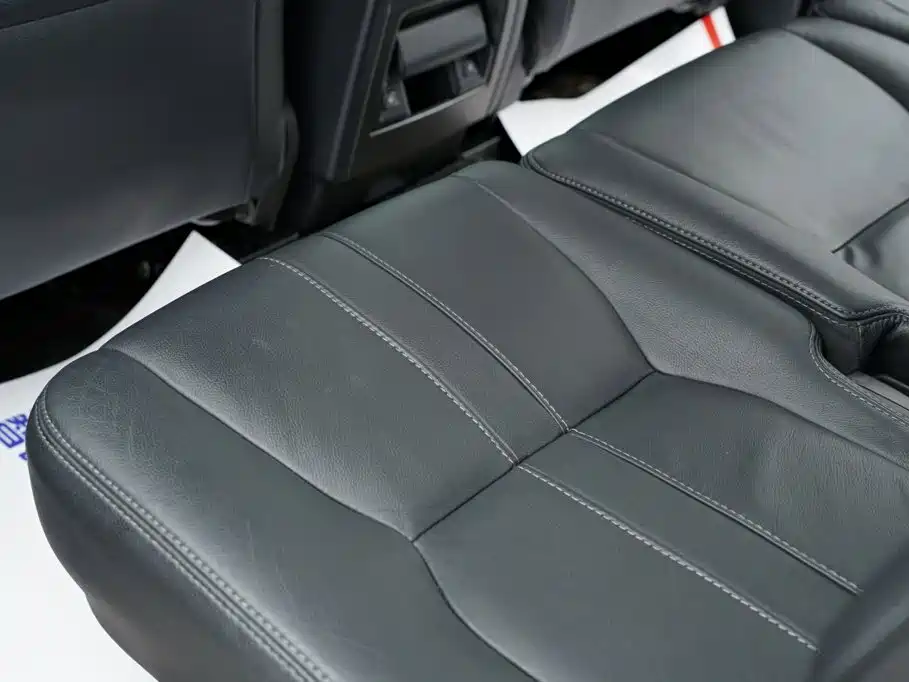 Land Rover Discovery — миниатюра 13