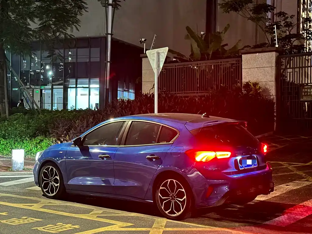 Ford Focus — миниатюра 2