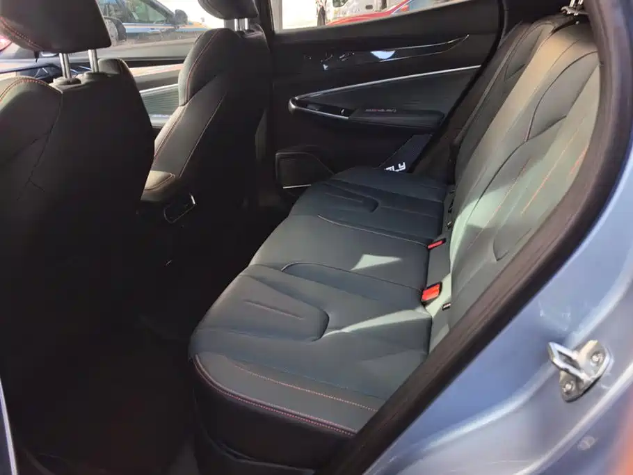 Geely Boyue — миниатюра 11
