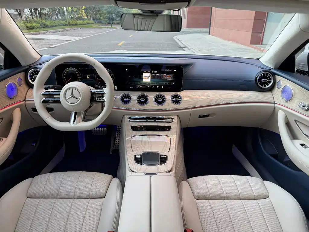 Mercedes-Benz E-Class (Import) — миниатюра 4