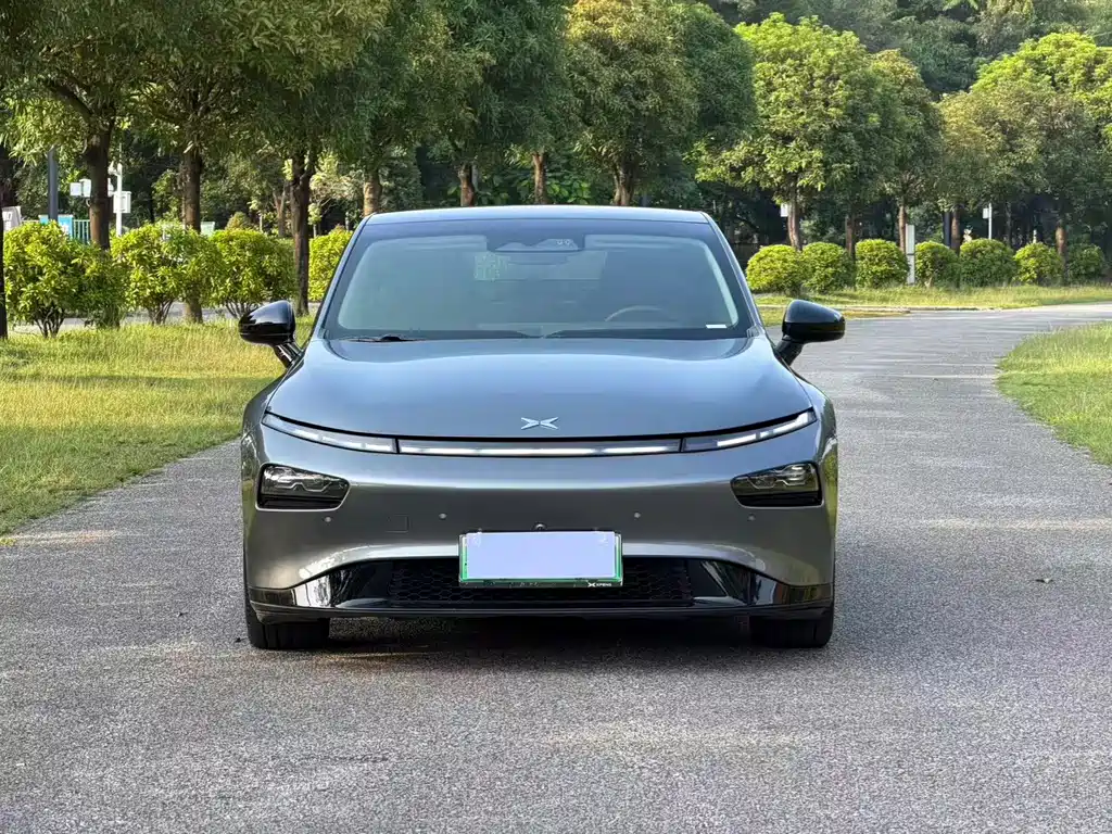 XPeng P7 — миниатюра 2