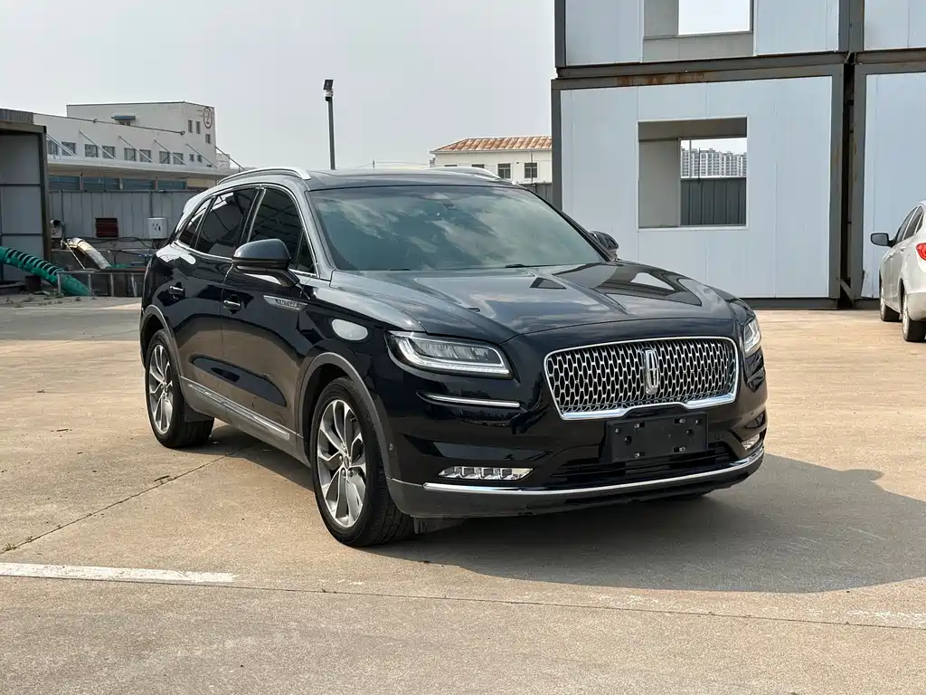 Lincoln Nautilus 2021 2.0T