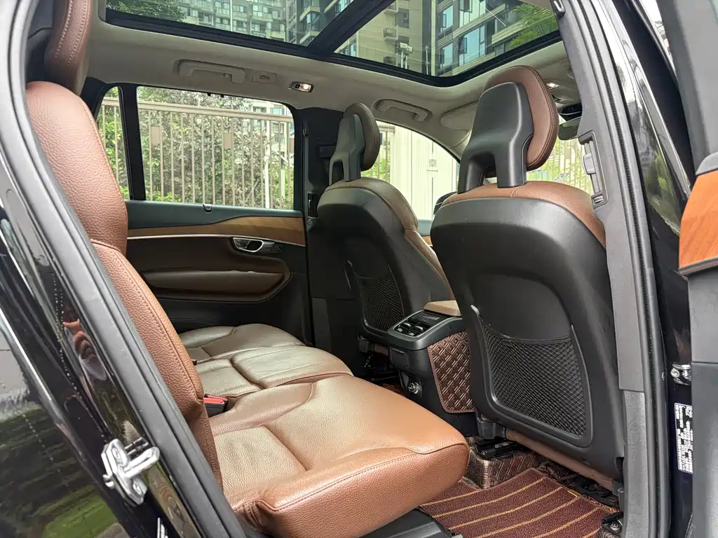 Volvo XC90 — миниатюра 13