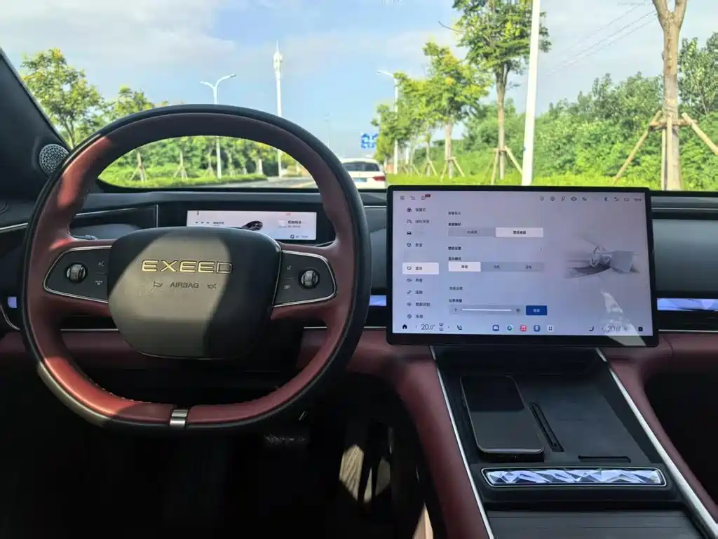 Exeed Exeed ES — миниатюра 16
