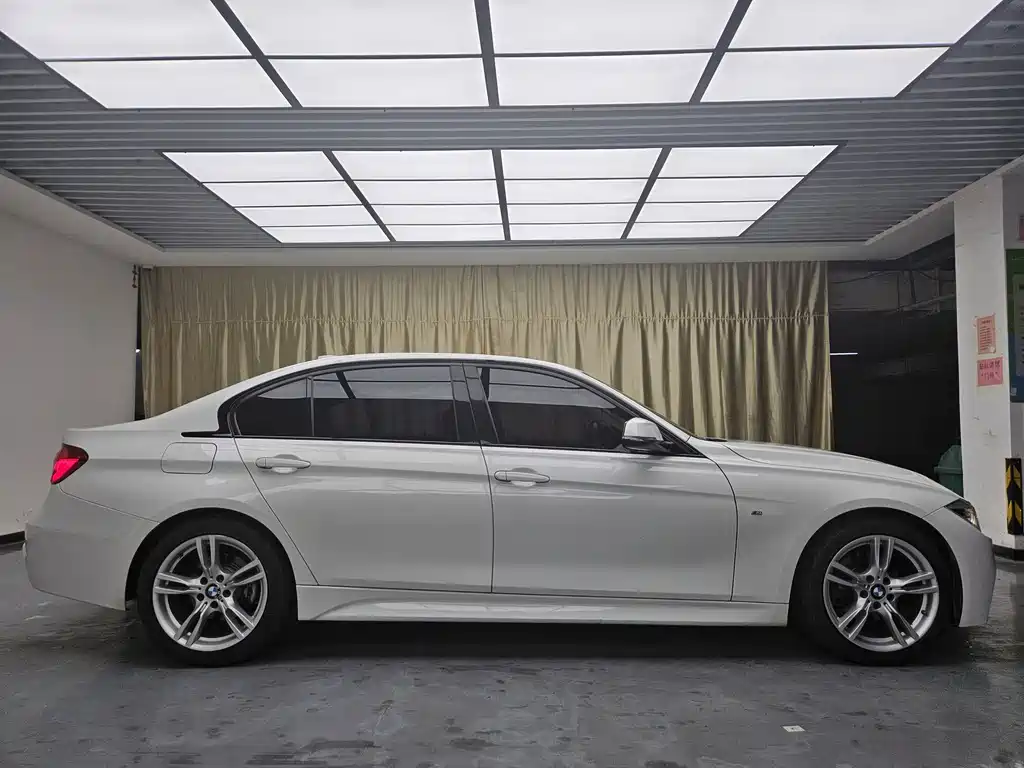 BMW 3 Series — миниатюра 7