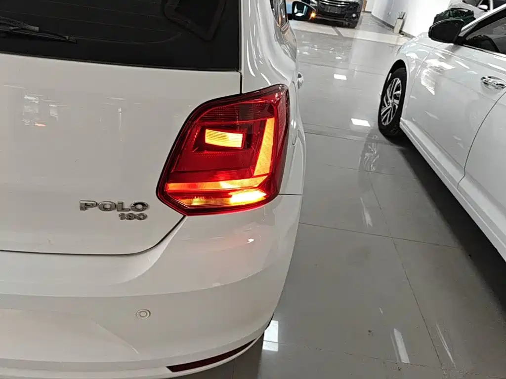 Volkswagen Polo — миниатюра 8